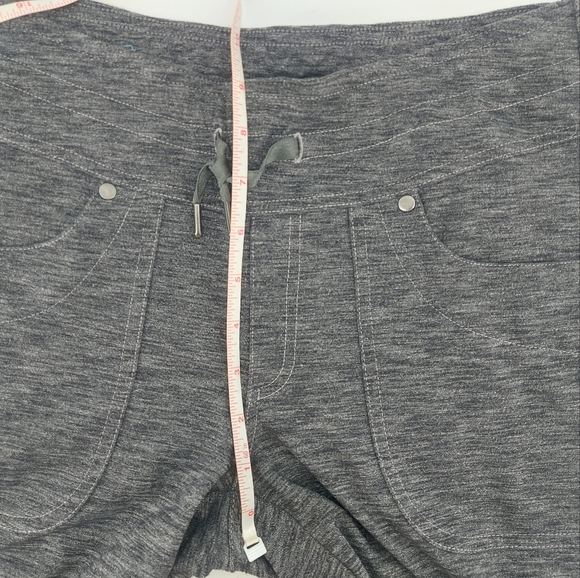 Kuhl Gray Mova Cargo Straight Leg Pants Size 6 Regular - Picture 13 of 13
